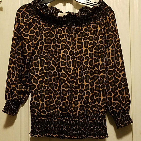 *Price drop* MK  off the shoulder blouse - Picture 1 of 3